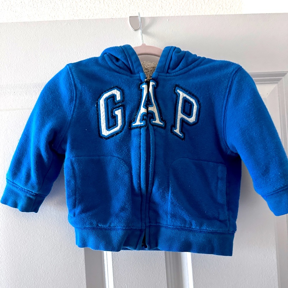 Kids GAP boys sweater size 12-18 months navy blue